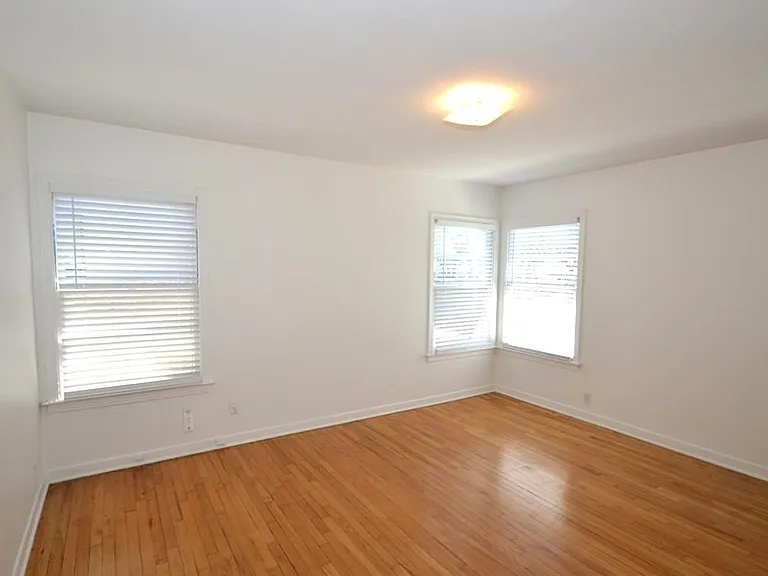 1211 Ridgemont Dr — Photo 16