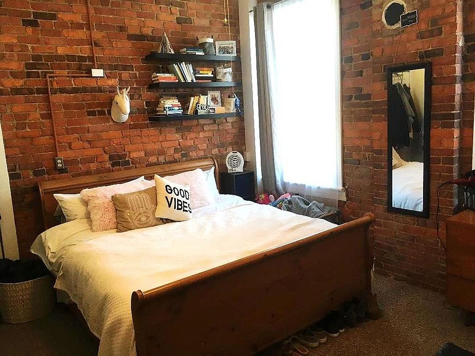 1st image of 2700 W Grace St APT 2