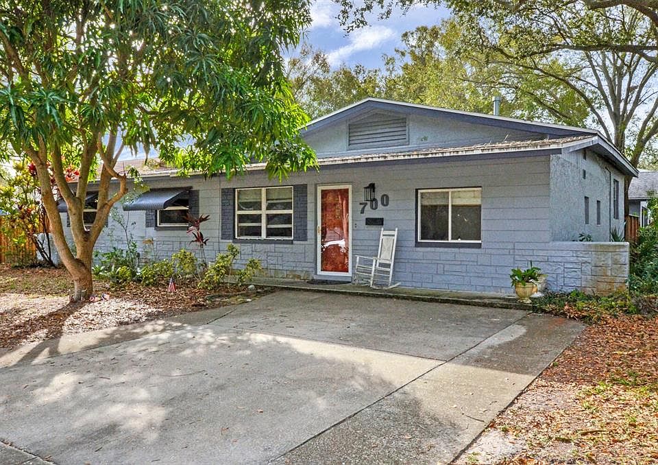 1st image of 700 58TH AVENUE NE