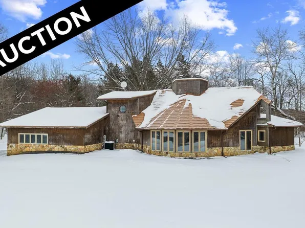 S6462 County Road PF, North Freedom, WI 53951