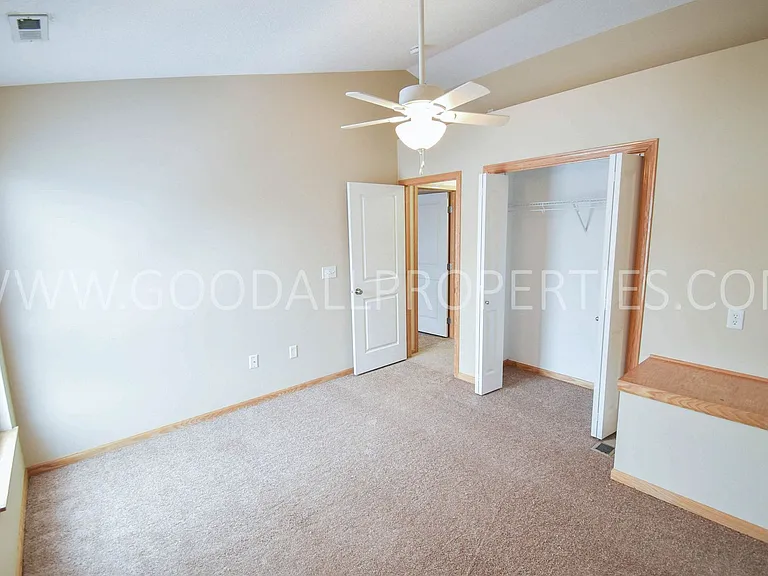 4317 153rd St — Photo 5
