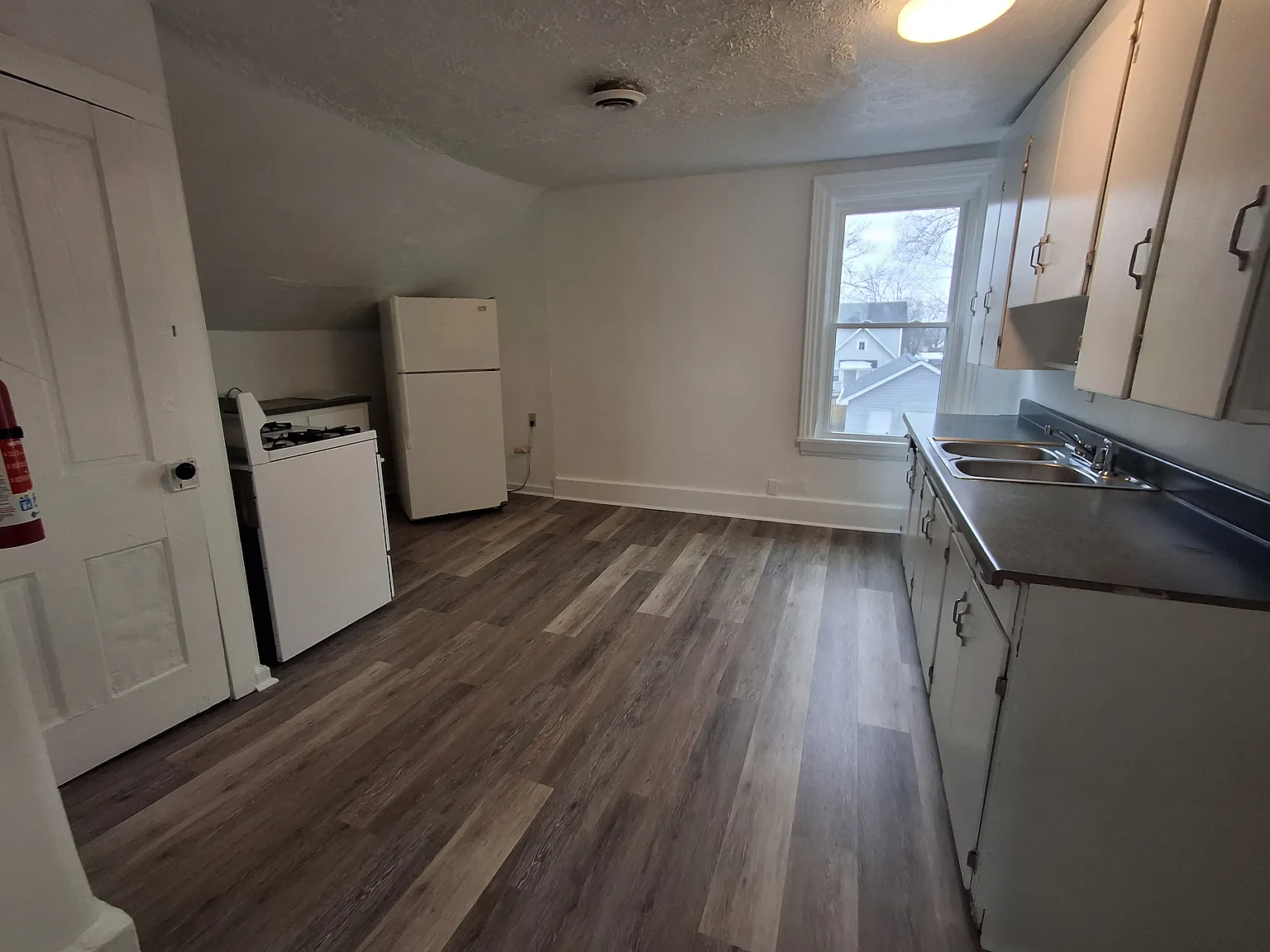 1 bed, $800 — Photo 3