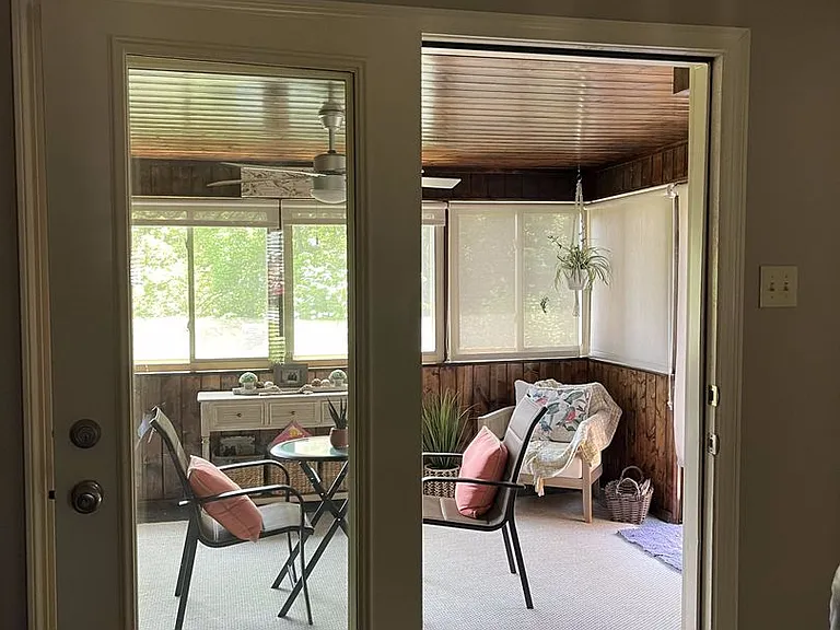 1612 Clear Brook Dr — Photo 11