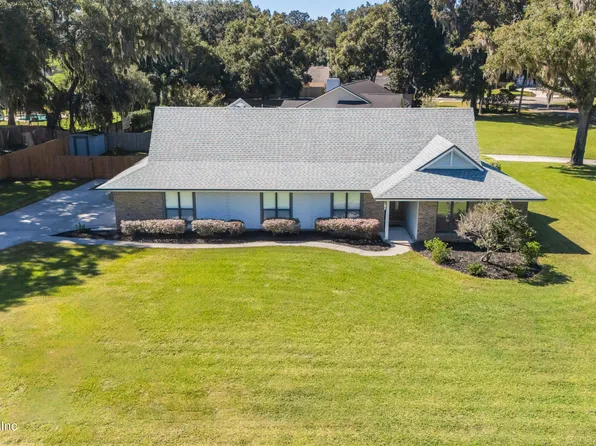1832 SWISS OAKS Street, St. Johns, FL 32259
