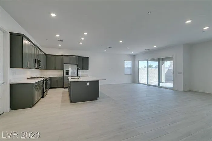 37 Charlotte Ridge Pl — Photo 5