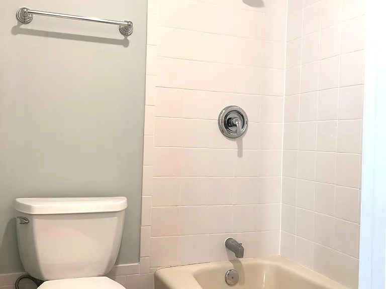 3154 Eakin Park Ct — Photo 19