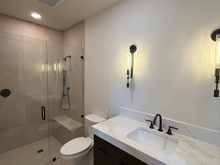 301 W Comstock Ave #1A — Photo 8