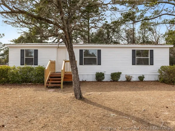 2918 Dothan Dr, Fayetteville, NC 28306