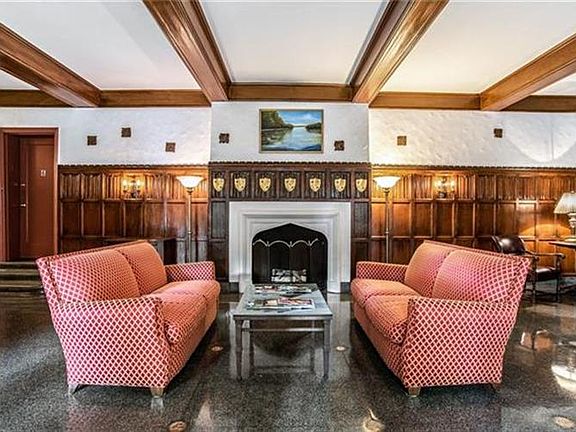 2nd image of 21 N Chatsworth Ave APT 3M
