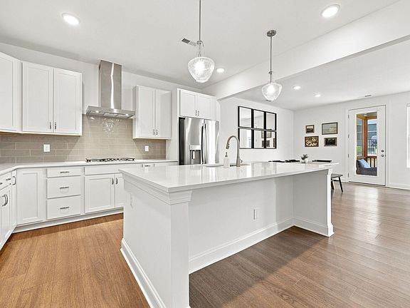 5th image of 2131 Stegemann St