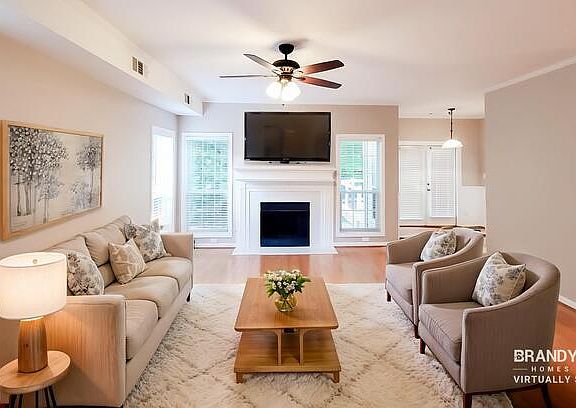 2nd image of 102 Clarin Way