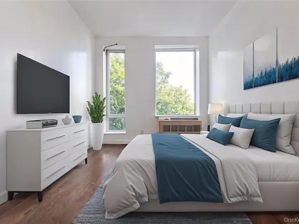 111 Monroe Street image 12 of 27