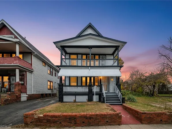 12001 Oakview Ave, Cleveland, OH