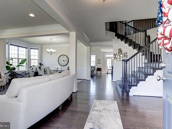 4th image of 15892 Eagle Feather Dr