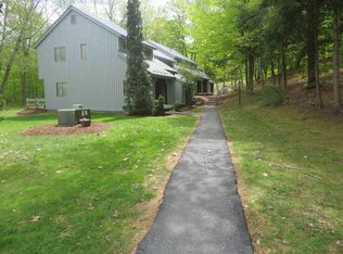 860 Murphys Rd #1A, Hartford, VT 05047