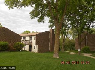 1564 Millpond Ct, Chaska, MN 55318