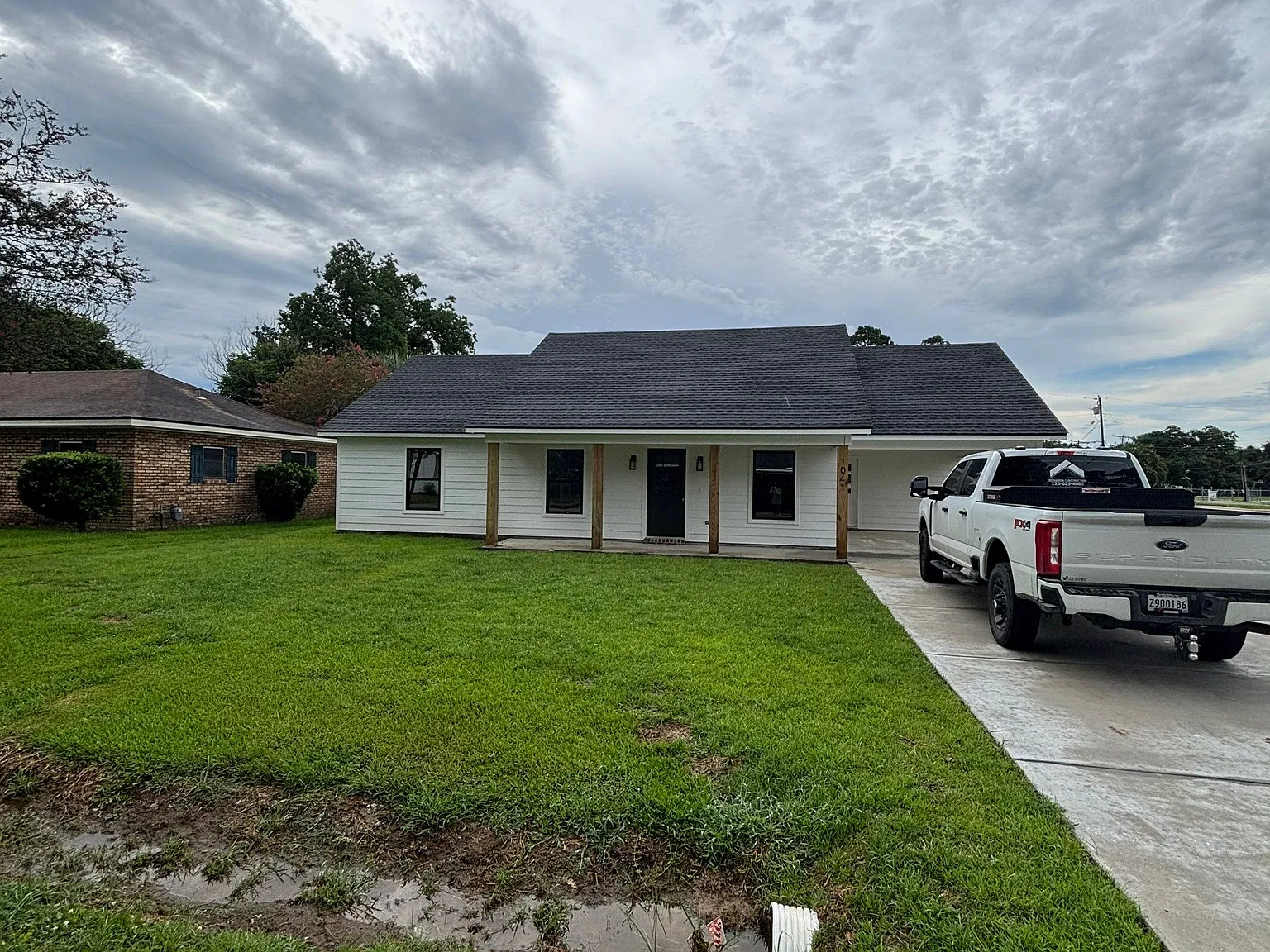 3 bed, 1250 sqft, $2,000 — Photo 1