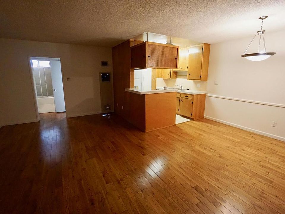 2nd image of 1403 N Alta Vista Blvd APT 14