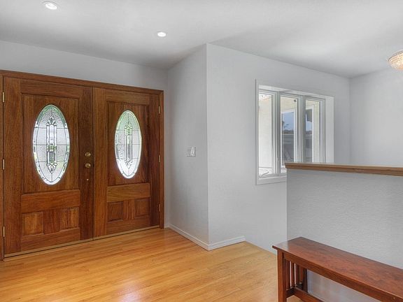 4th image of 27880 Saddle Ct