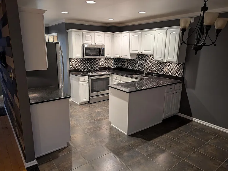 24540 Pinehurst Ave #1 — Photo 7