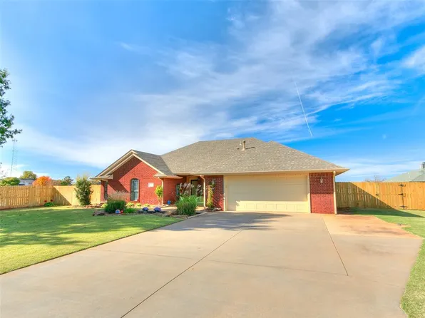215 Candice Dr NW, Piedmont, OK 73078