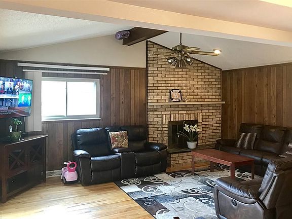 5th image of 38516 Cottonwood Dr