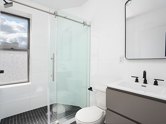 4th image of 210 W 10th St APT 3E