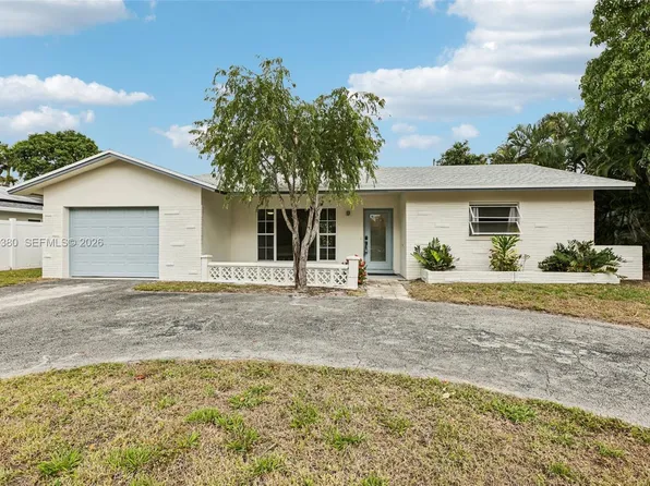 2720 NE 25th Ter, Boca Raton, FL 33431