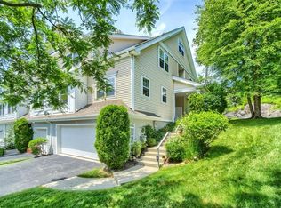 123 Underhill Ln, Peekskill, NY 10566