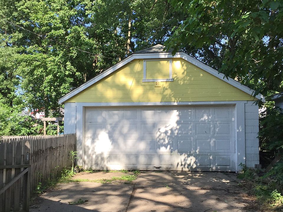 2nd image of 3122 Bildahl St