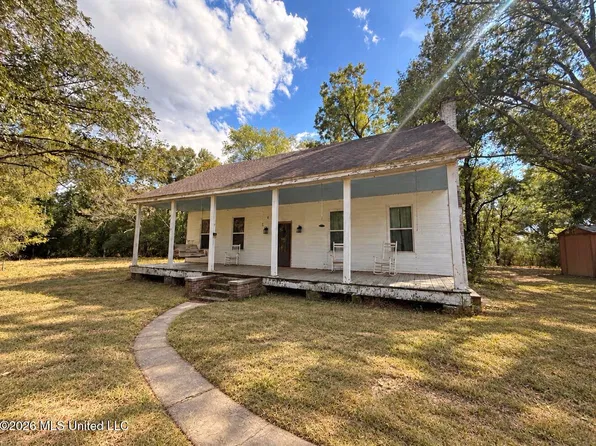 2122 Page Rd, Crystal Springs, MS 39059