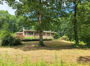 401 Garner Hollow Rd, Big Sandy, TN 38221