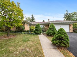 2404 Heather Rd, Flossmoor, IL 60422