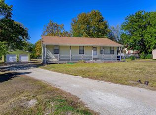 217 S Patrick Henry Rd, Andover, KS 67002