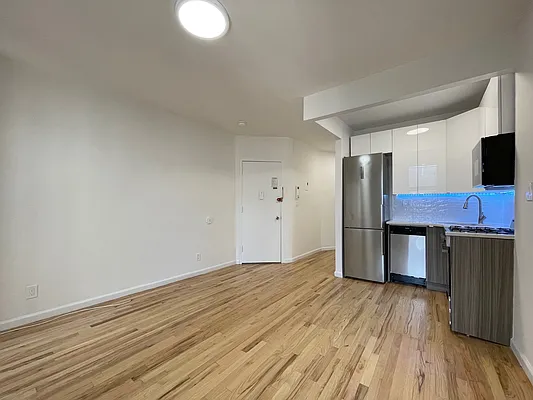 Rented by Compass | media 2