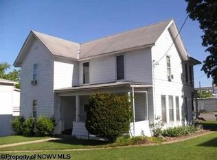 112 W High St, Kingwood, WV