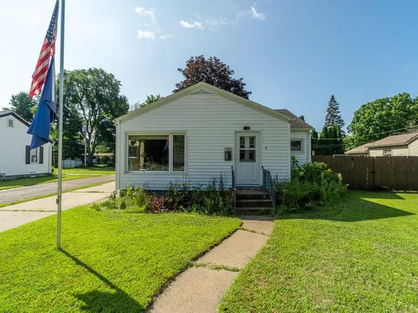 602 20th Avenue, Menomonie, WI 54751