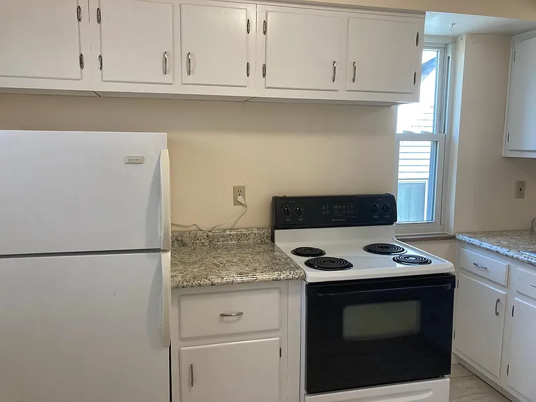 118 Arch Ave #2 — Photo 7