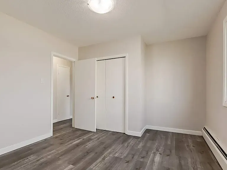 3901 50a Ave #9 — Photo 13