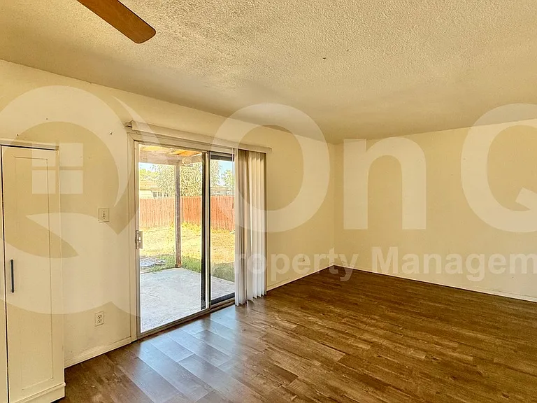 1007 N Menze St — Photo 14