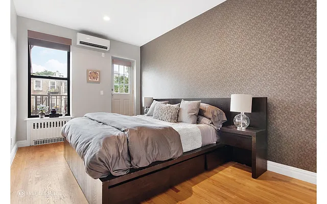 Sold by Douglas Elliman | media 23