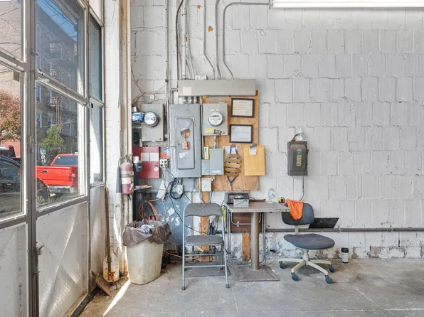 706 7th Street image 16 of 38