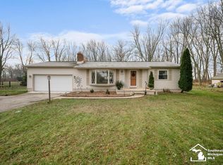 7122 Center St, Newport, MI