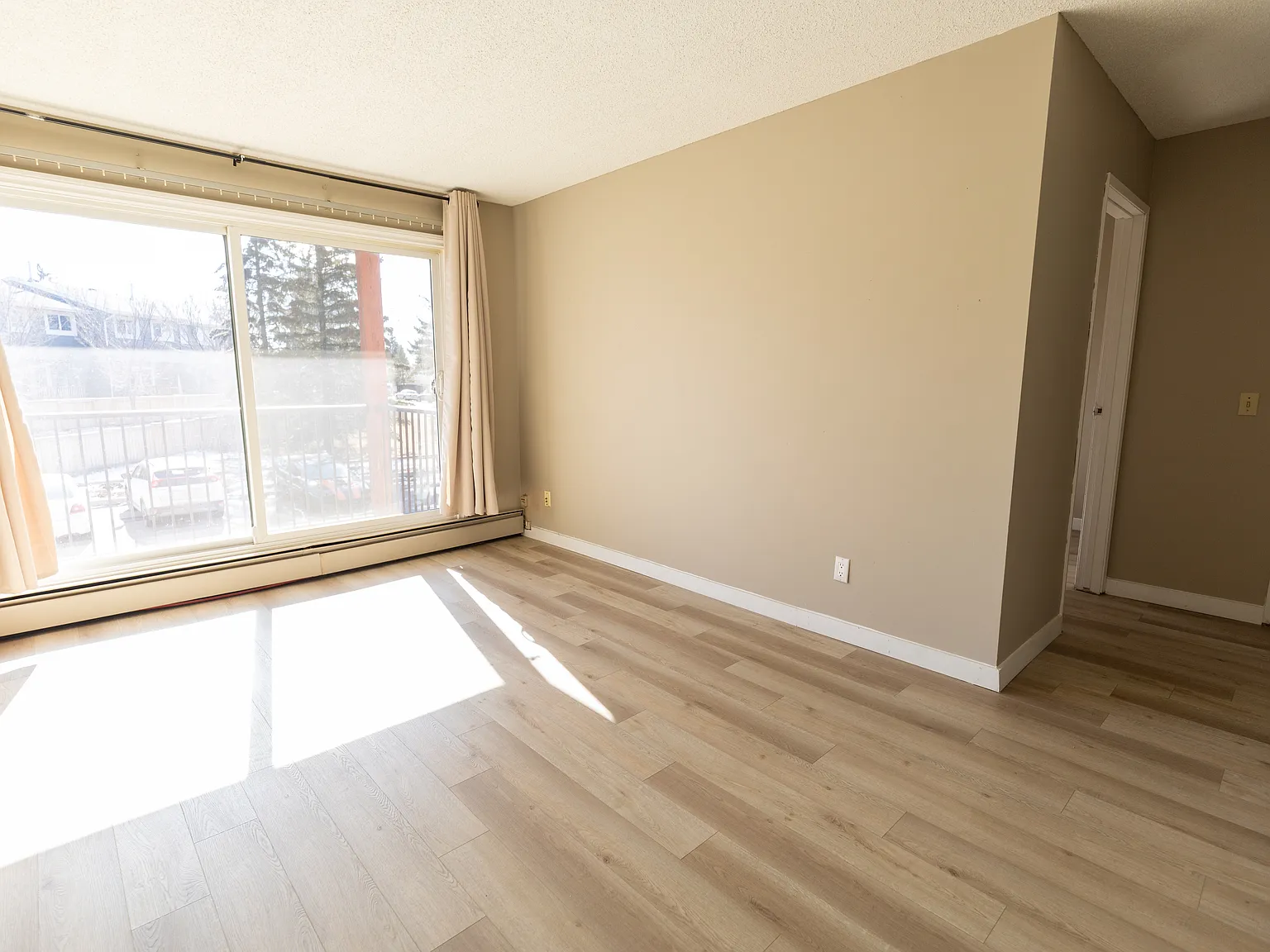 Airdrie Meadows — Photo 3