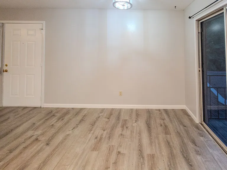 5 Eleven Estates Dr — Photo 8