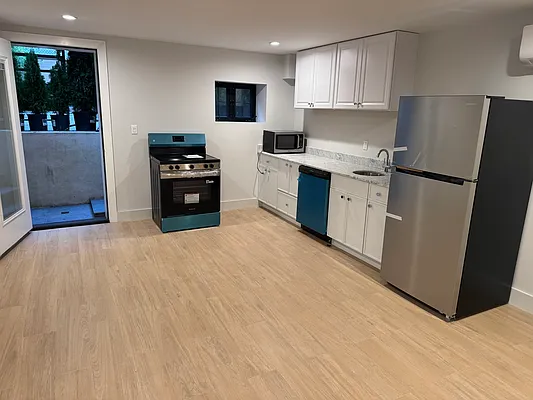 Kitchen, photo 2