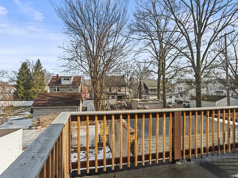 876 Eloise Dr #B — Photo 20