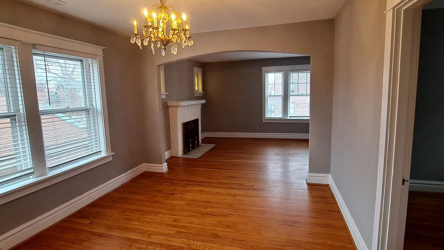 6021 Dewey Ave — Photo 1