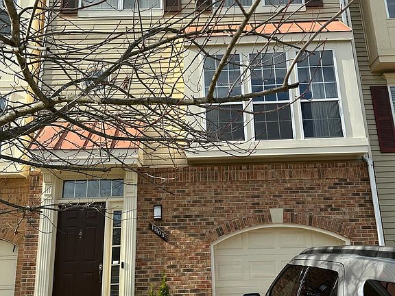 3rd image of 11105 Luxberry Ct