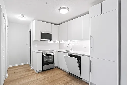 162 Summer St Photo 1